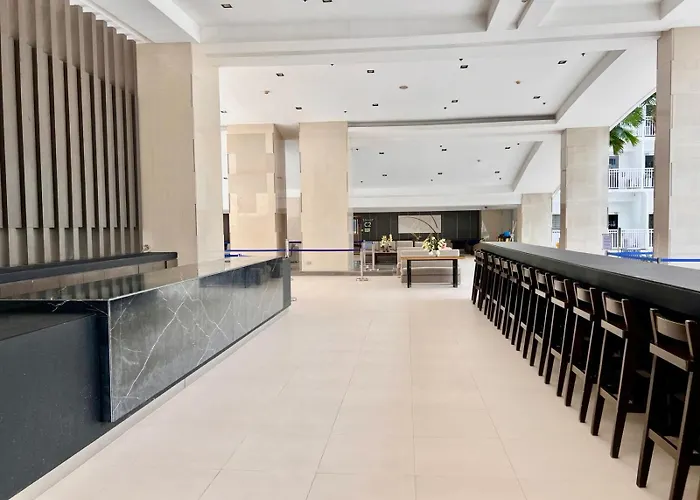 Mall Of - Aseana Super Cheap Apartment Manila