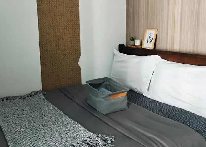 Mall Of - Aseana Super Cheap Apartment Manila